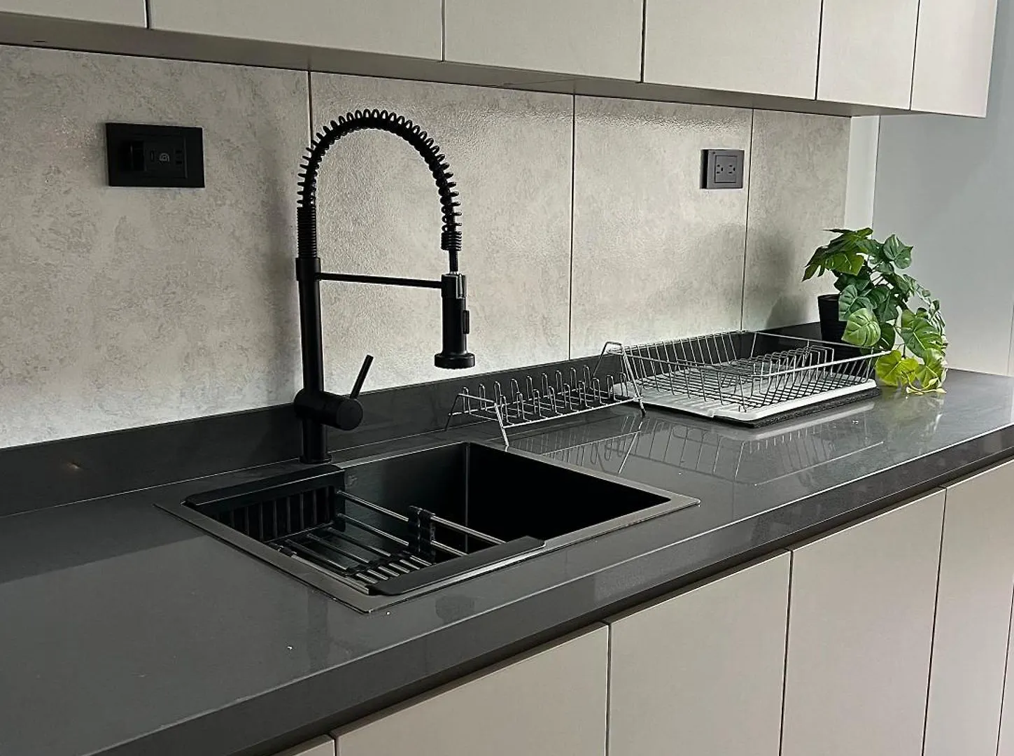 Modern 4Bedroom With Private Terrace 500Mb Internet Medellin Apartment